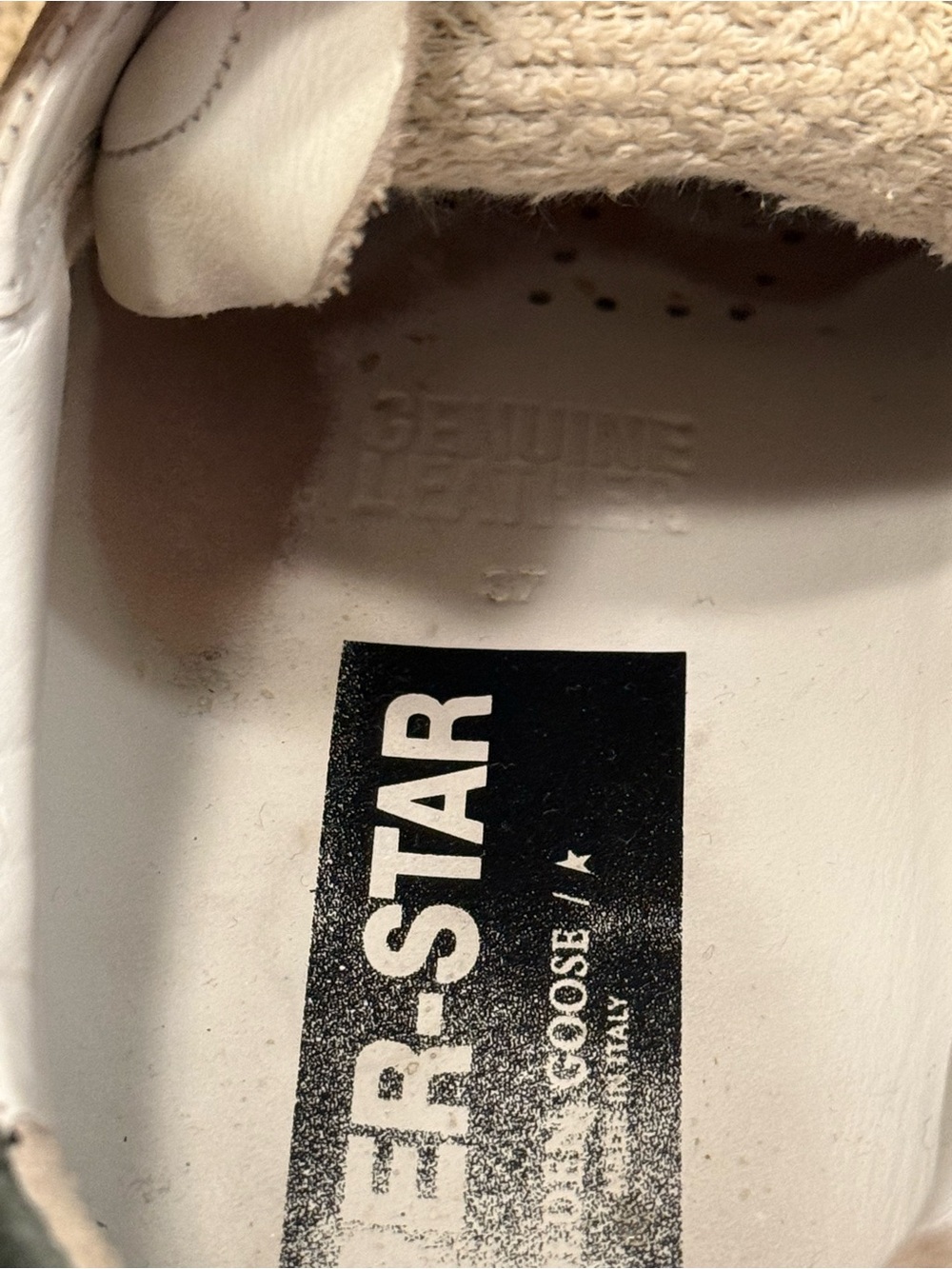 Golden Goose White Sneakers with Dark Green Heel Detail - Picture 9 of 9